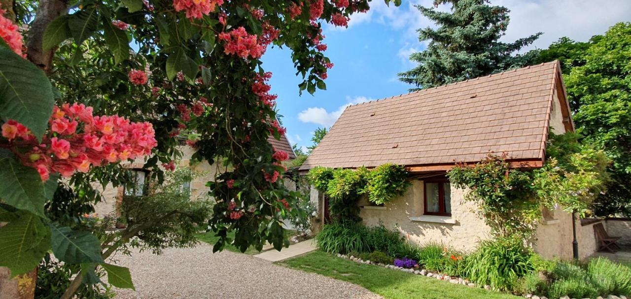 Maison Des Maries Beaulieu-sur-Loire Extérieur photo